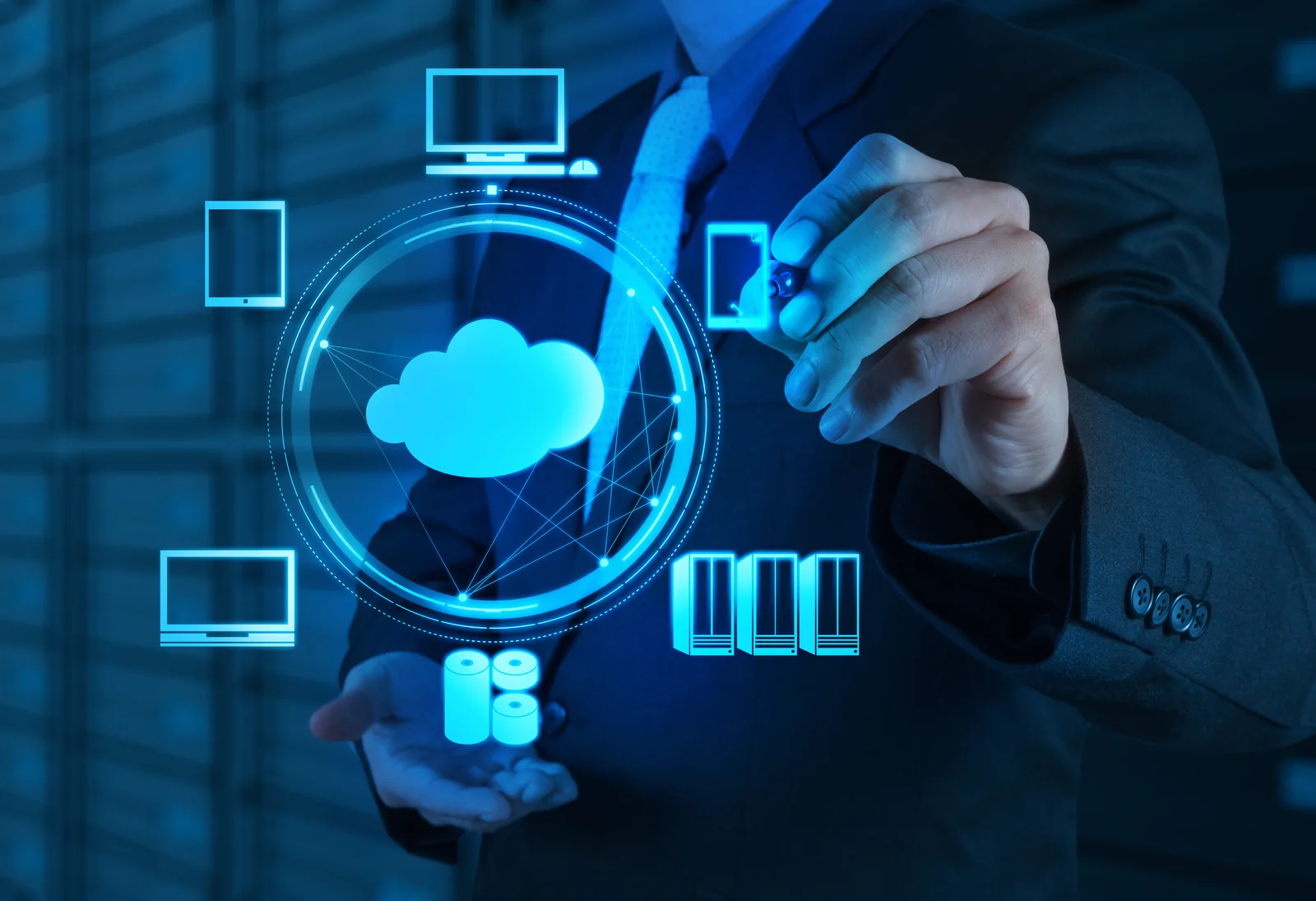 Cloud computing connecting devices and servers