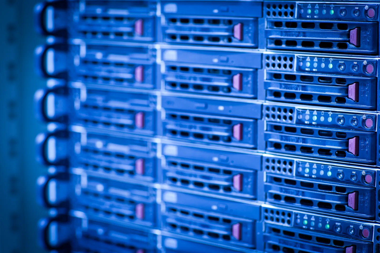 Server rack cluster inside a data centre